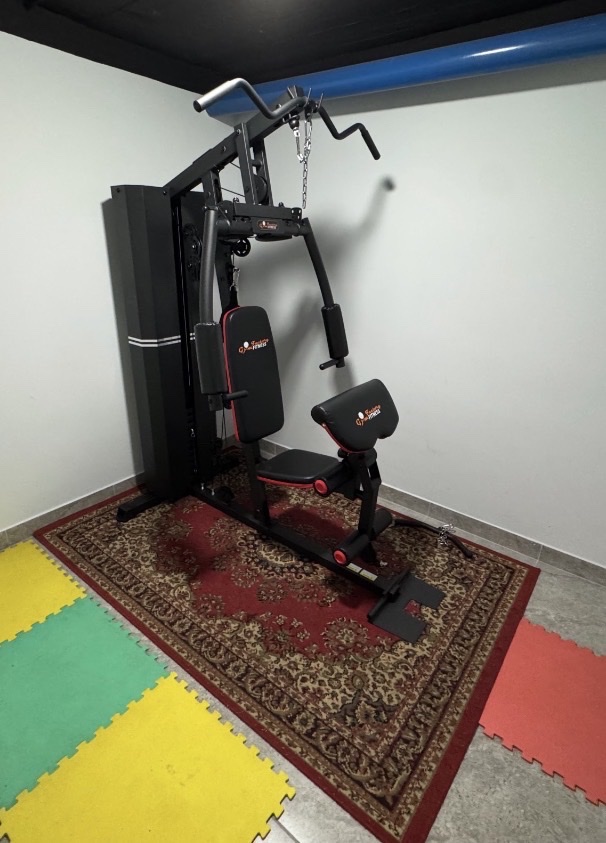 Private fitness room at Oasis Laureles